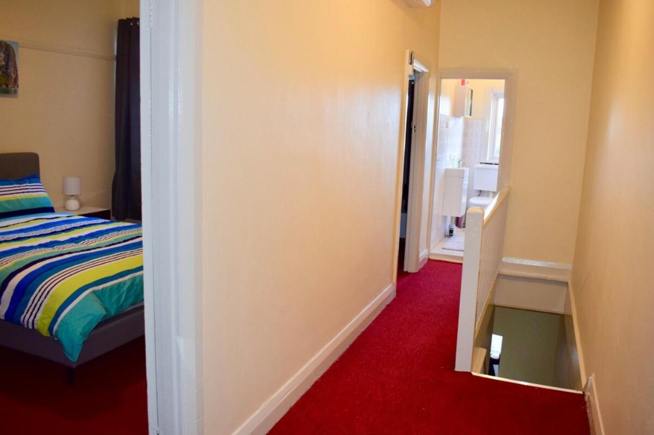 Comfortable 3 Bedroom Apartment In Trendy Haberfield Sidney Exterior foto