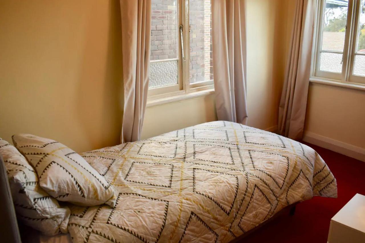 Comfortable 3 Bedroom Apartment In Trendy Haberfield Sidney Exterior foto