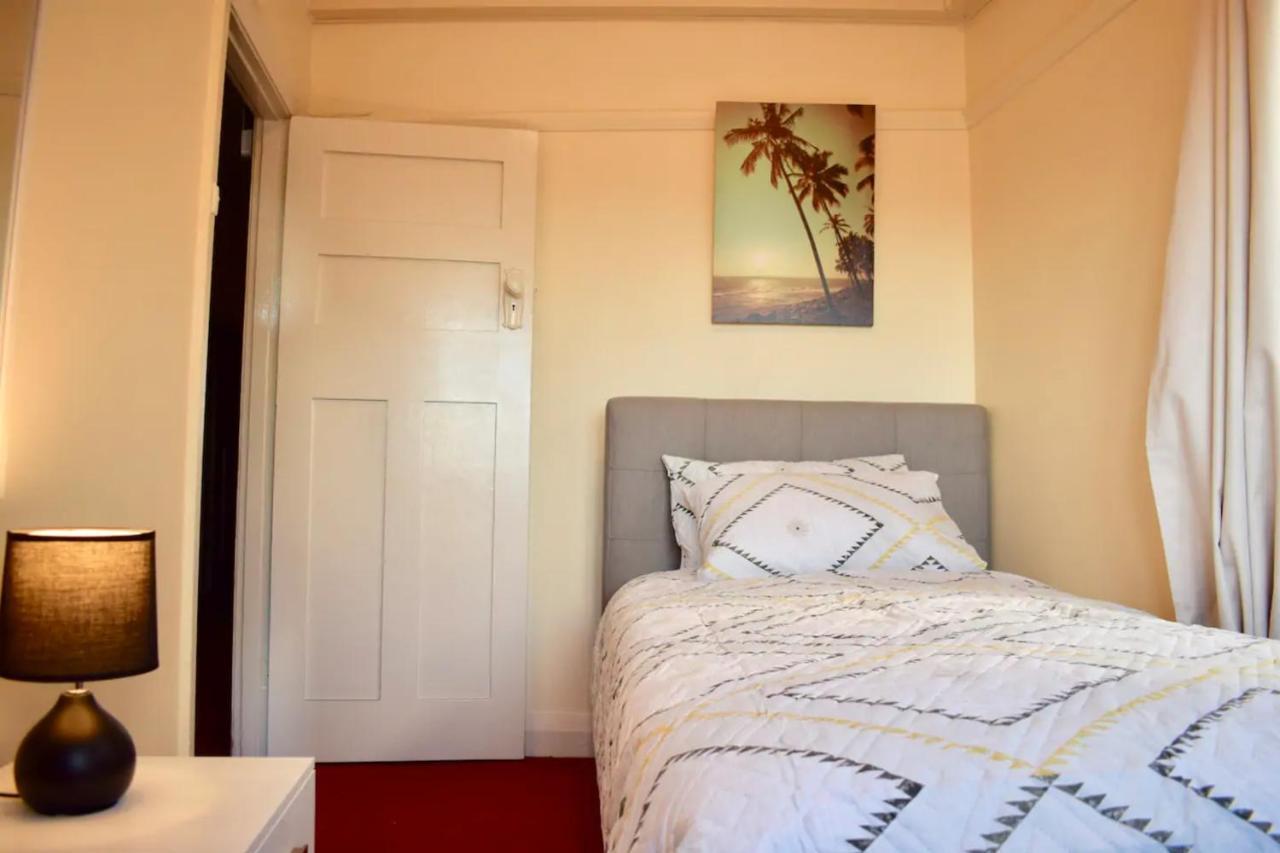 Comfortable 3 Bedroom Apartment In Trendy Haberfield Sidney Exterior foto